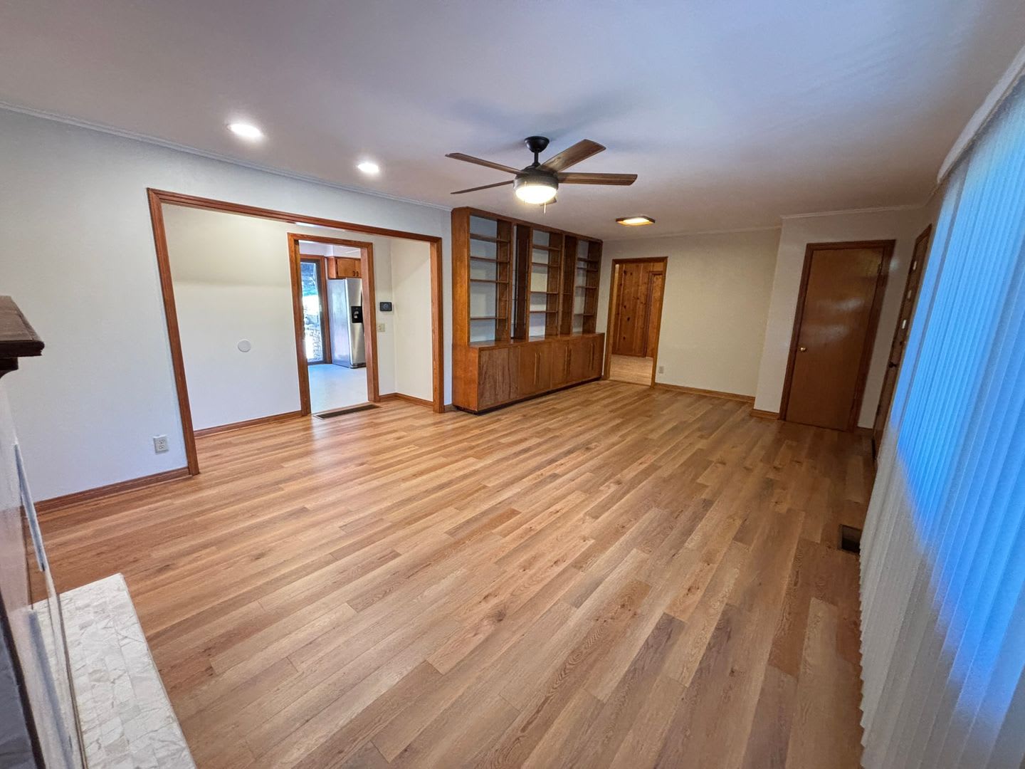 Charming Mid-Century Modern Home Just Minutes from the U of A! – photo 4