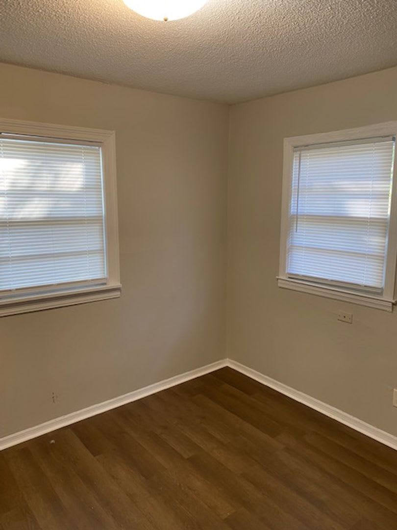 *Summer move in speical 1/2 month for FREE* – photo 5
