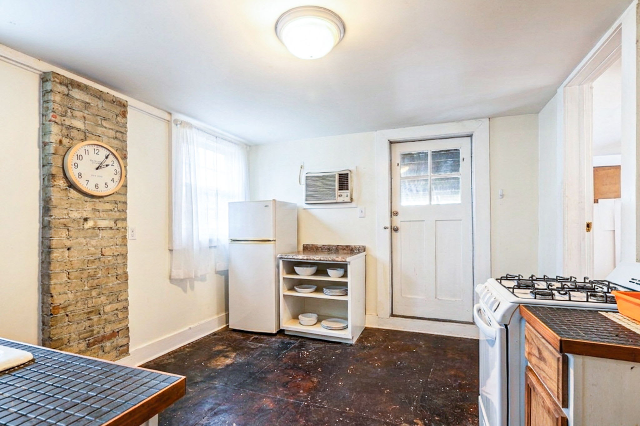 211 1/2 Audubon St – photo 5