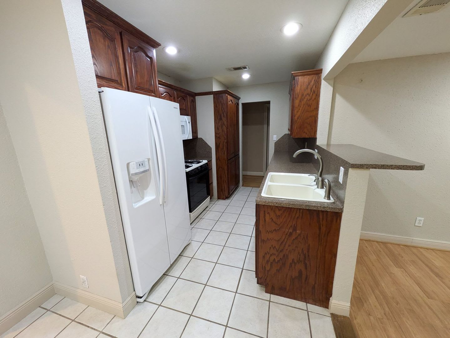 5031 Simpson Avenue, Groves, TX 77619 – photo 5