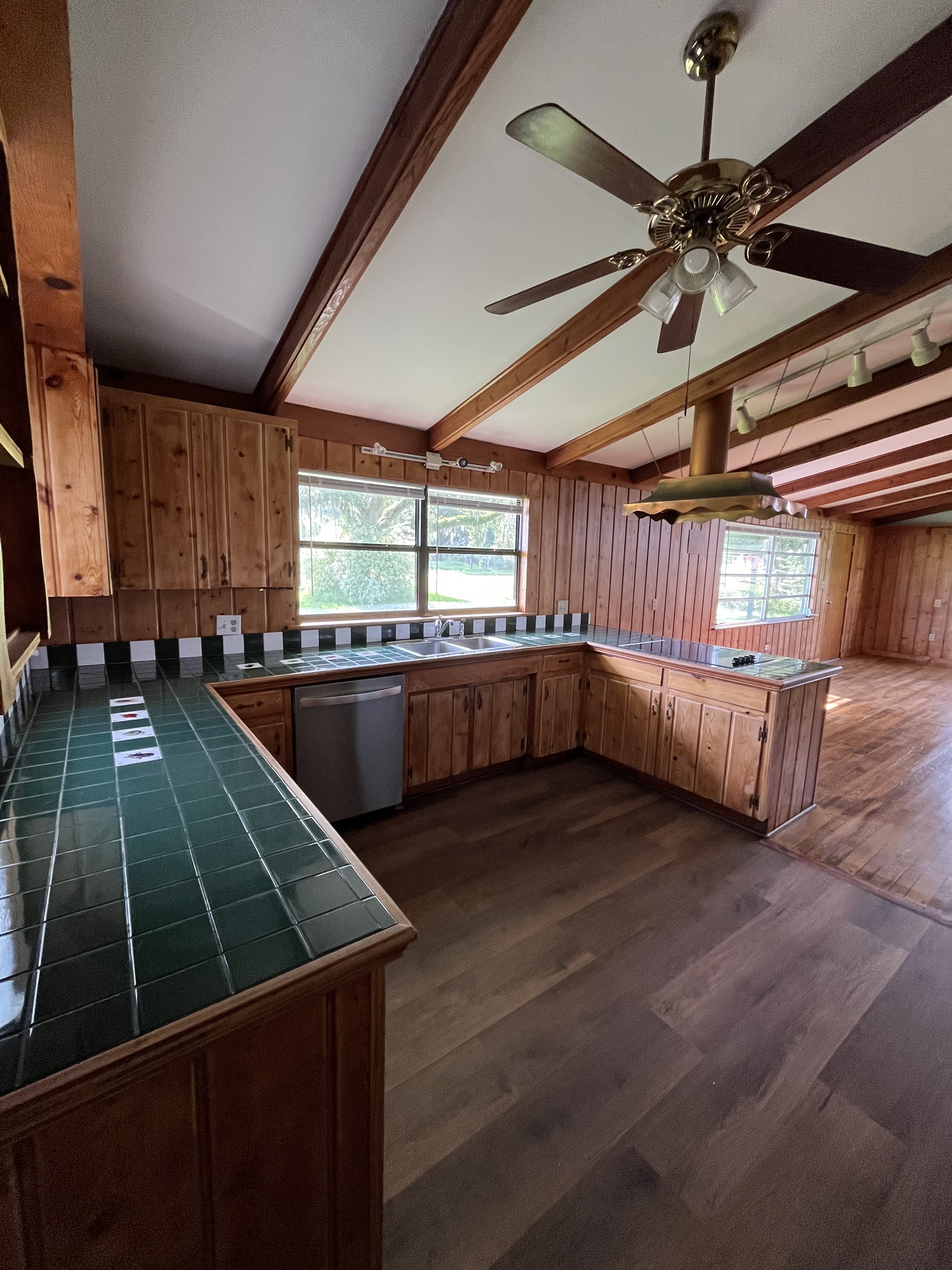9118 Kathleen Road – photo 4
