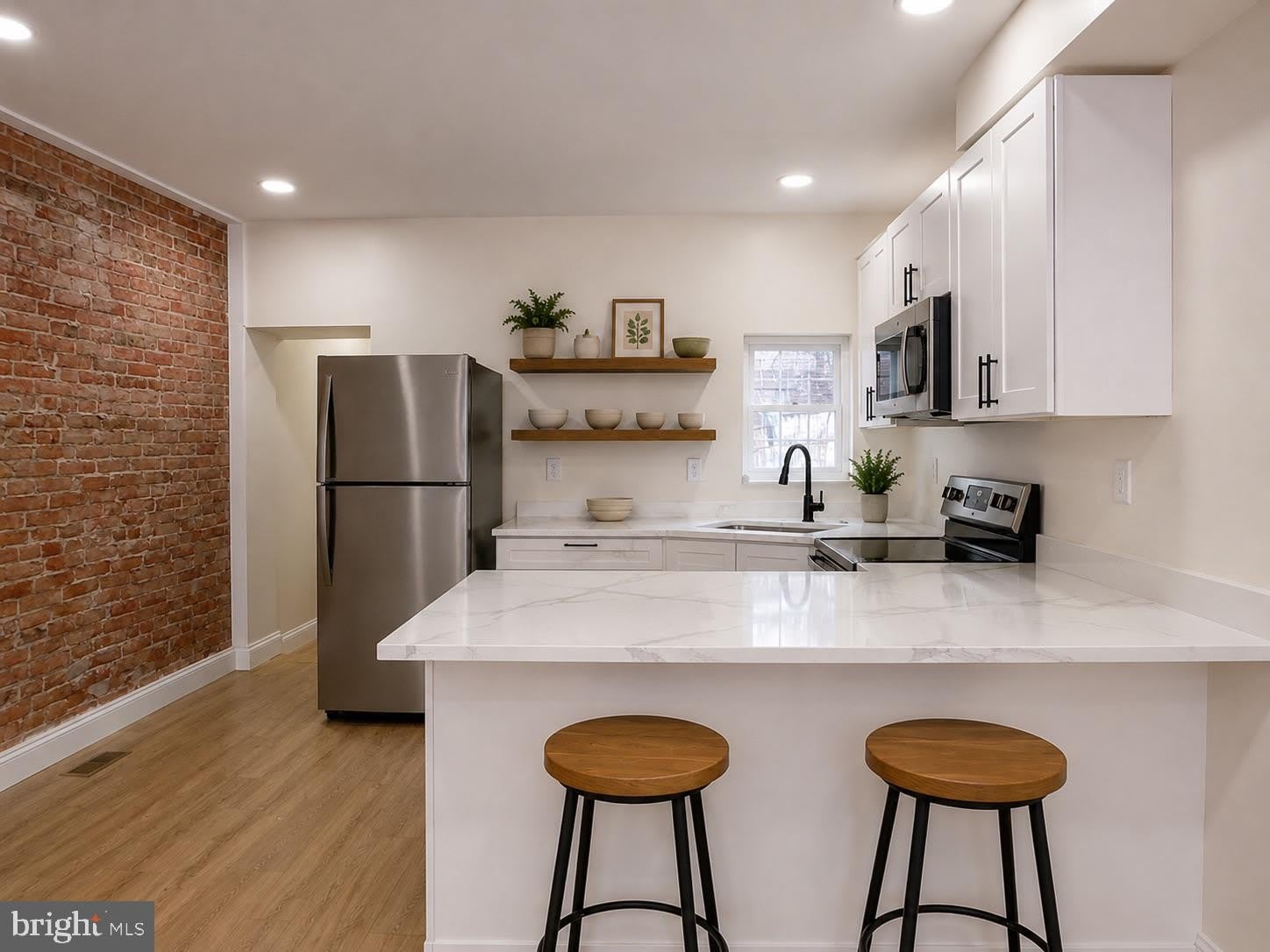 2762 MARTHA Street – photo 4