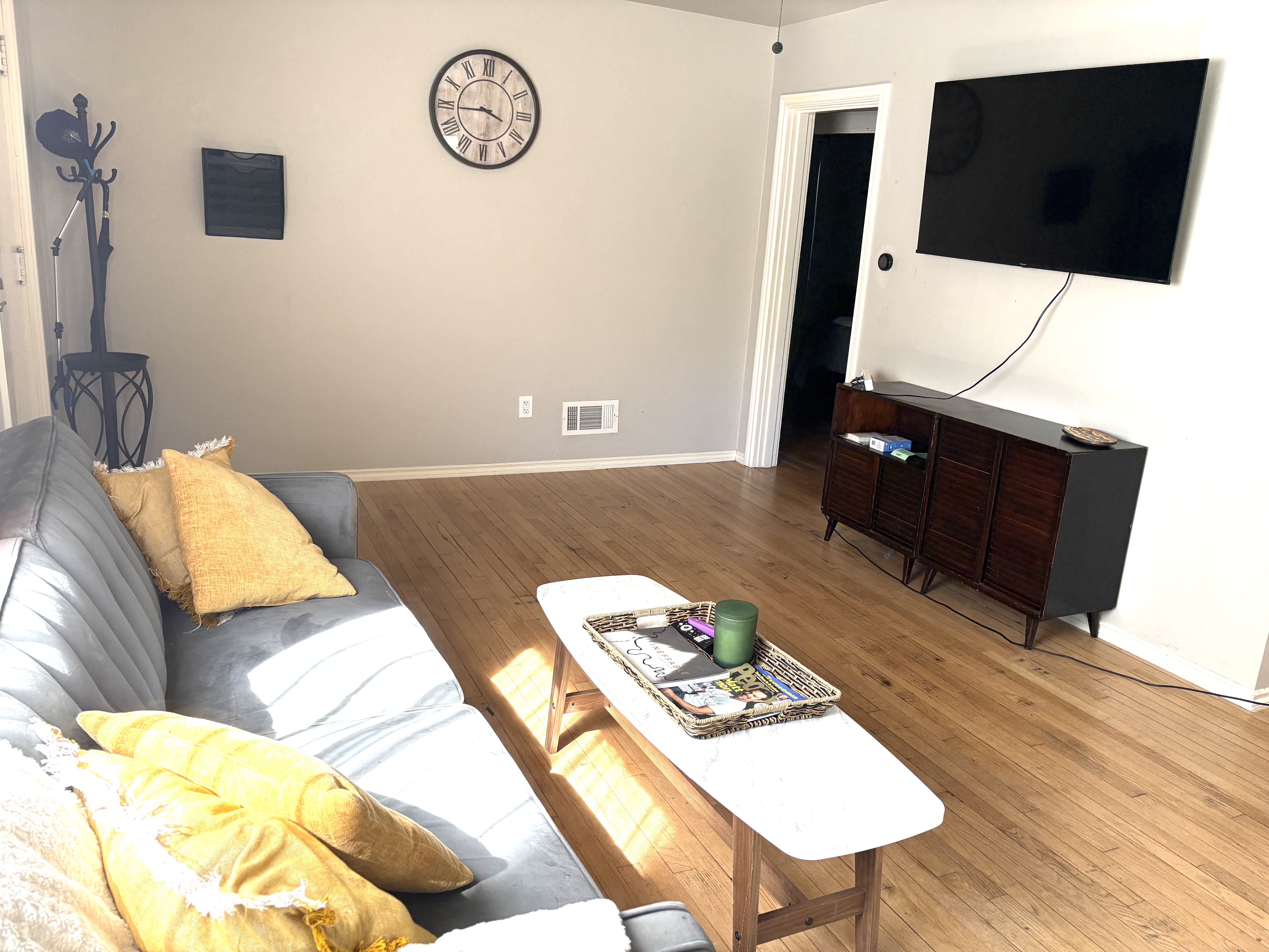 1510 Summer Street Northeast – photo 5