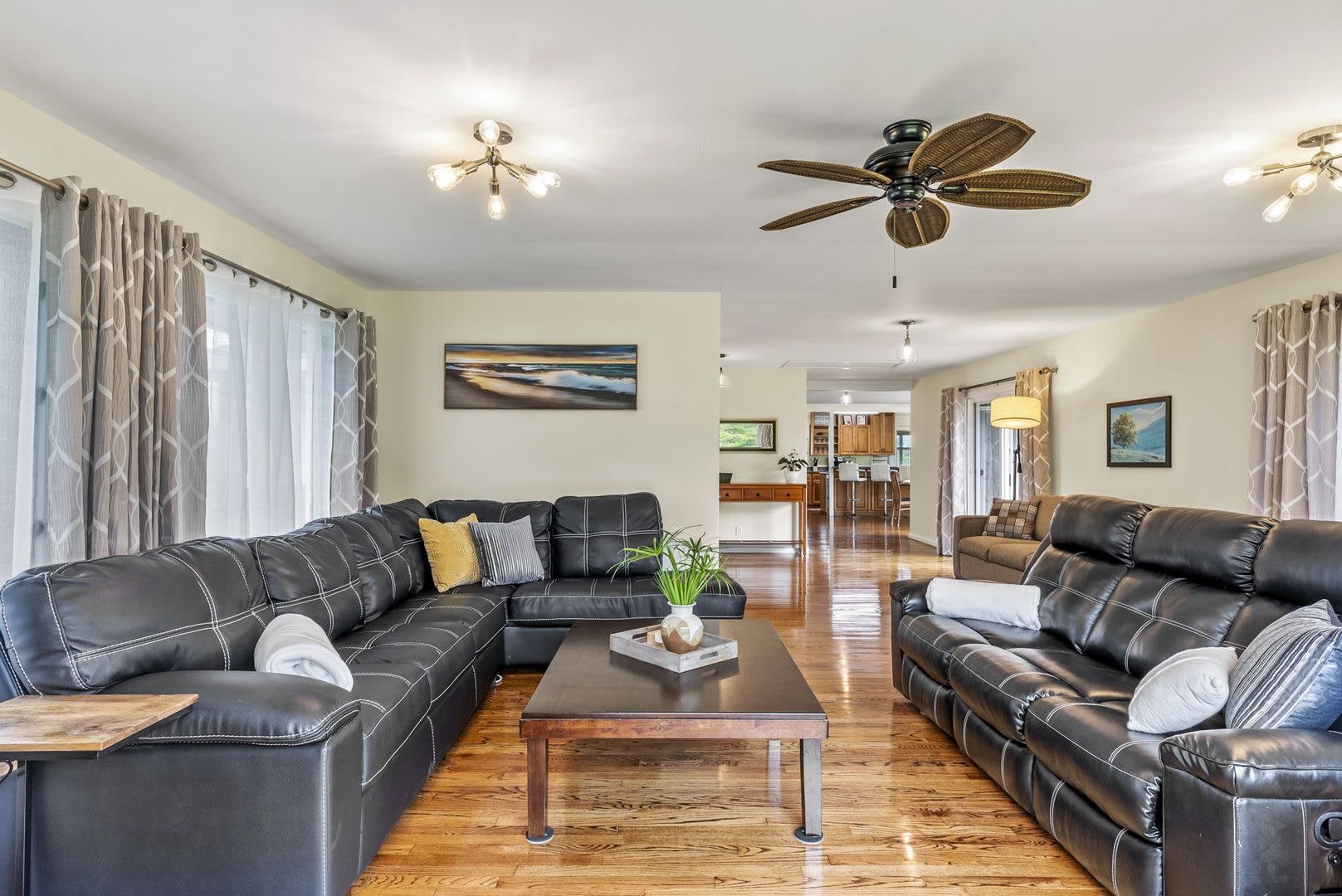 Perfect Location on 5 Acres, Walk to Beach, Open Concept w/ Breeze & Views – photo 5