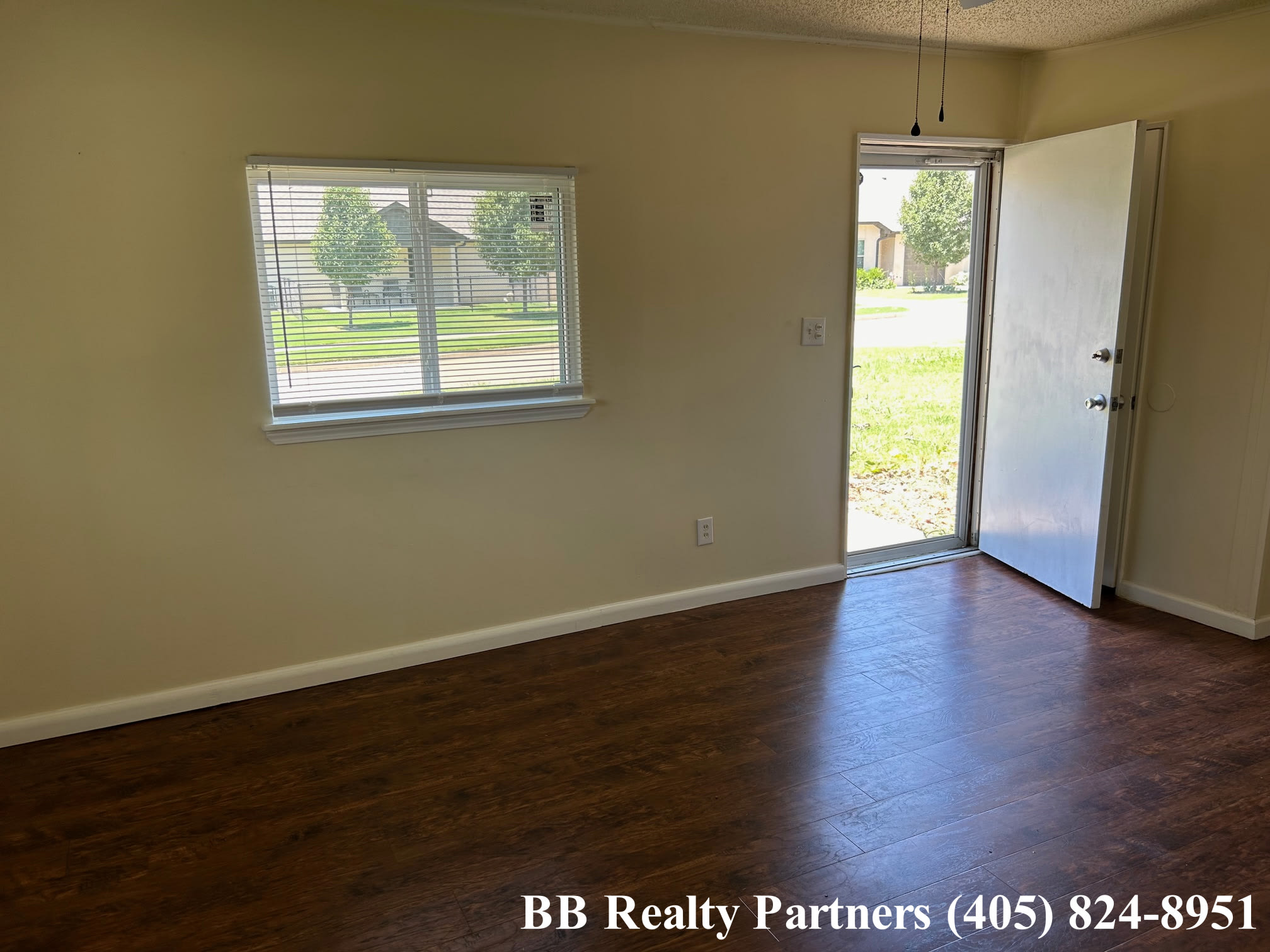 3147 S Louisville Ave – photo 4