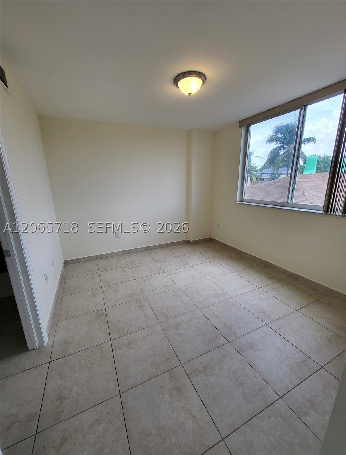 2647 NW 25th Ave – photo 5