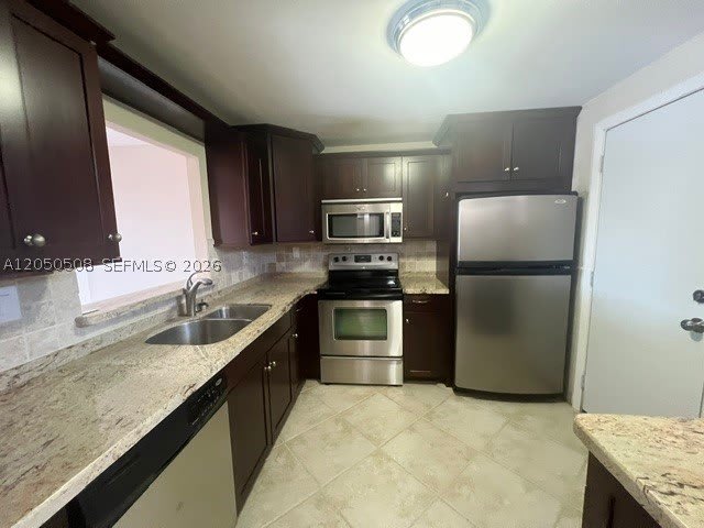 404 NW 68th Ave – photo 4