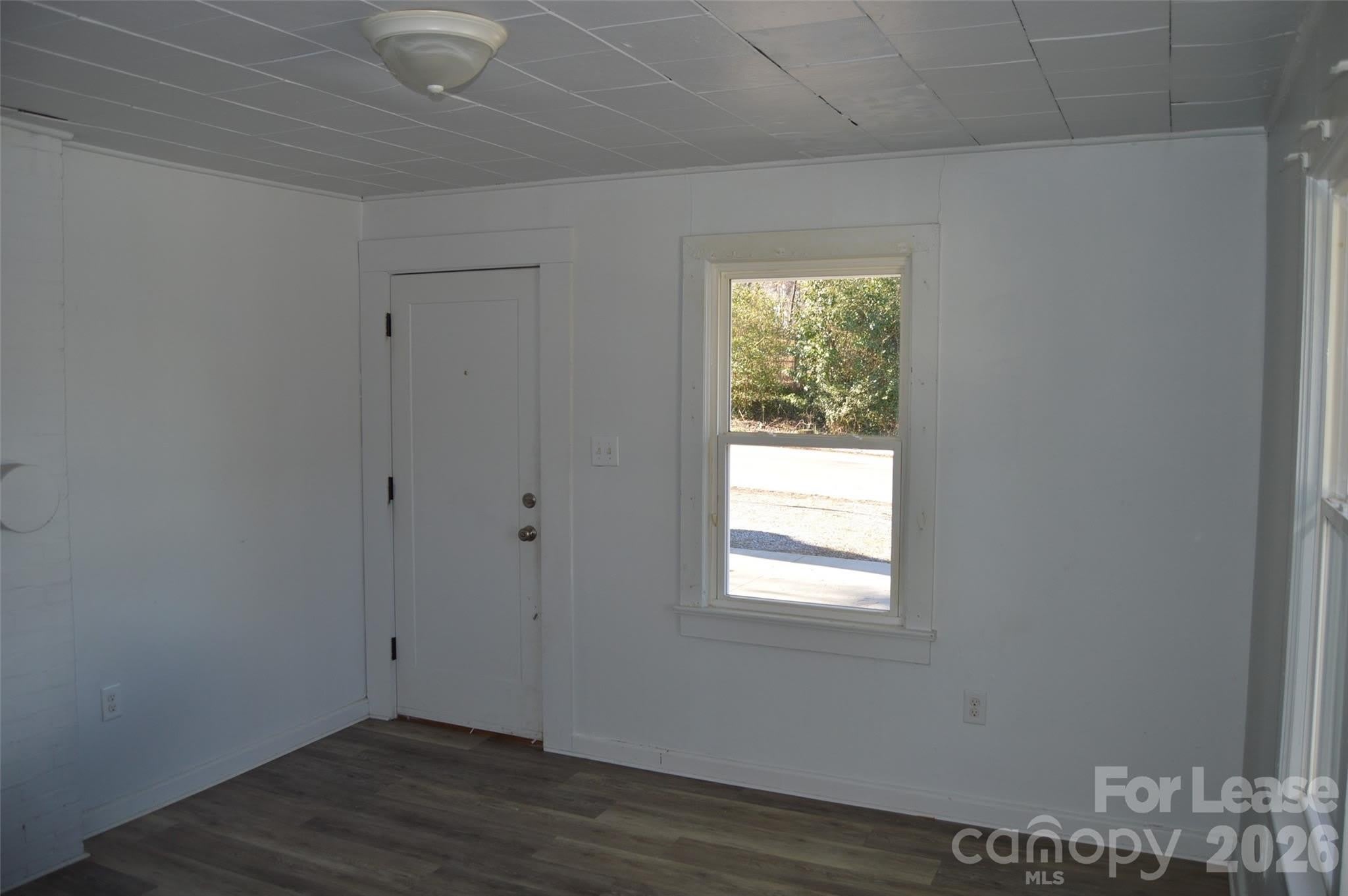 515 S Elm Street – photo 4