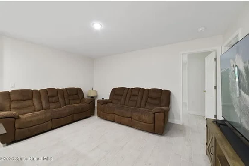 95 West Towne Place – photo 5