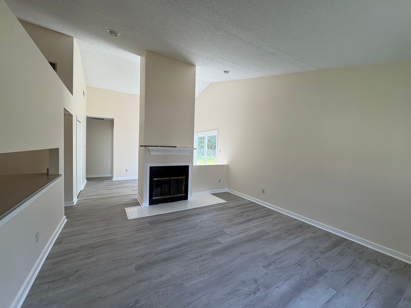 Charming 3-Bedroom, 2-Bath Home – Don’t Miss Out! – photo 2