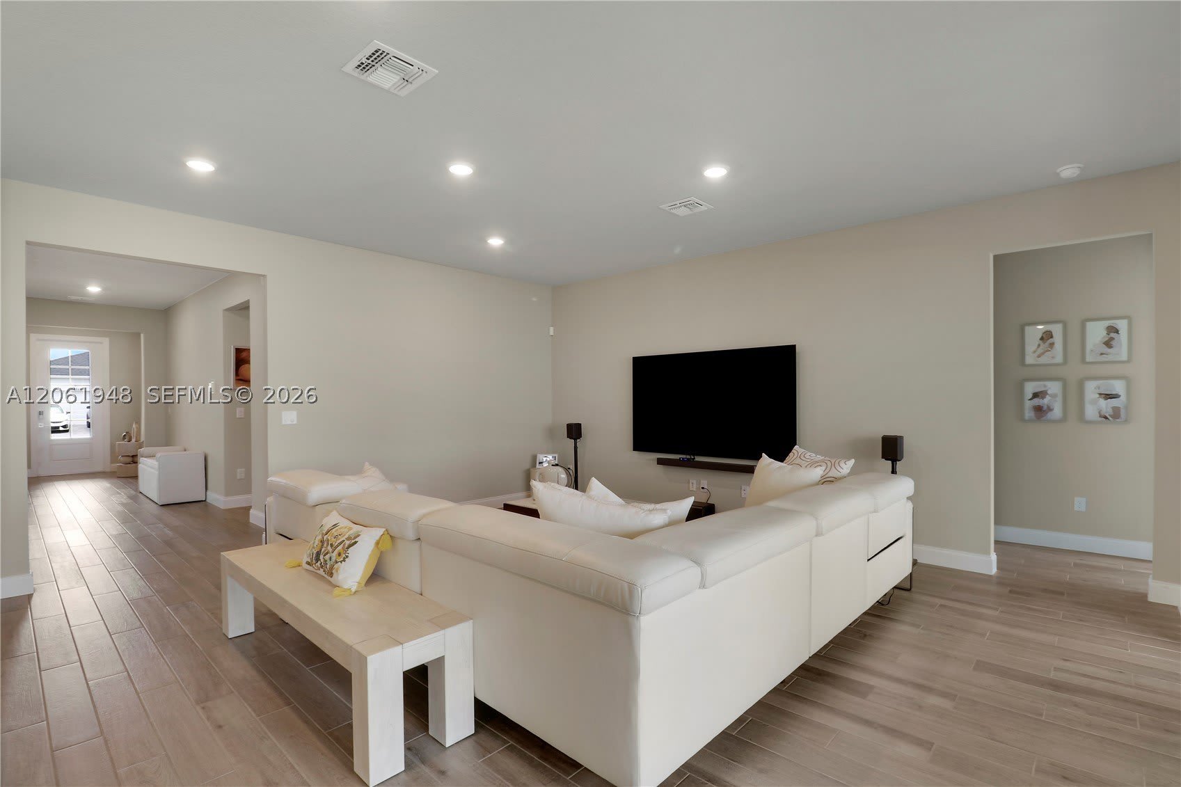 6489 NW Cloverdale Ave – photo 4