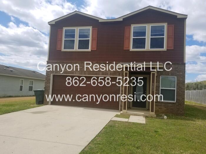103 Dormont Drive Northeast – photo 2