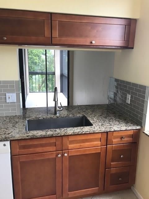 2455 Lindell Boulevard – photo 2