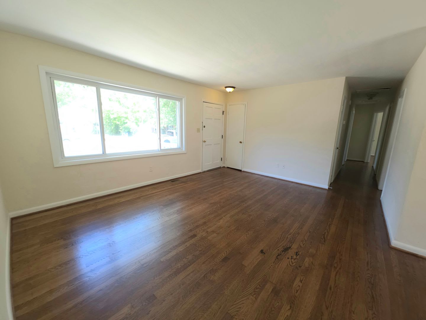Move In Ready 3 Bedroom Ranch – photo 3