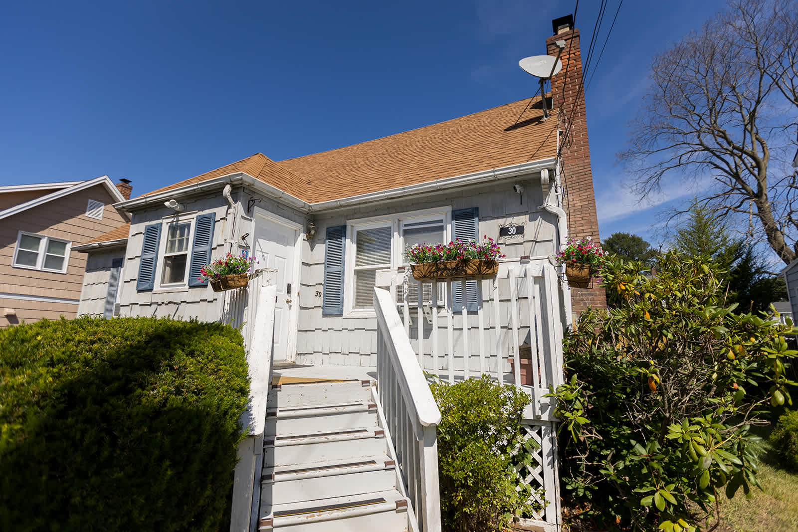 30 Florence Ave – photo 2