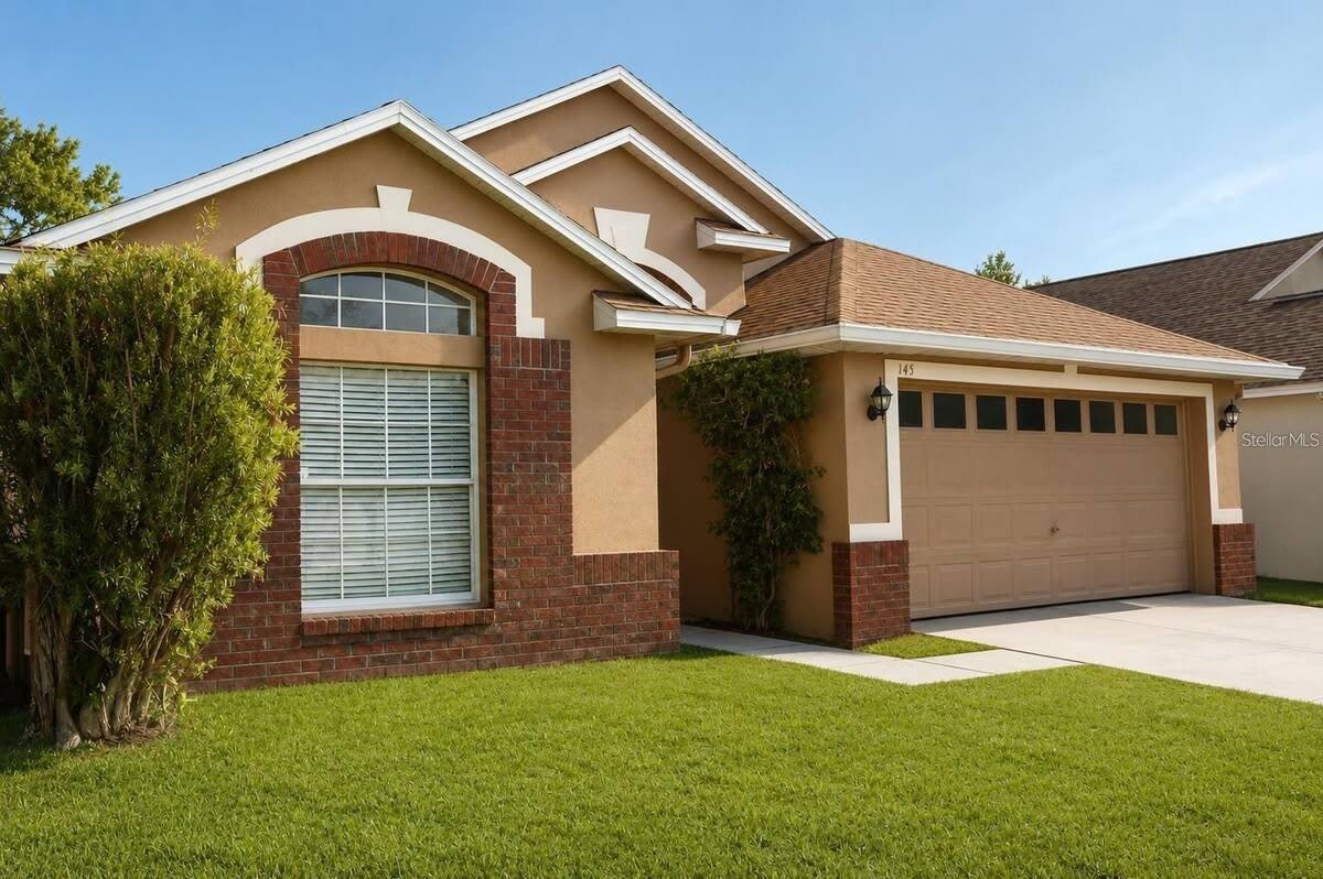145 Thornbury Drive – photo 2