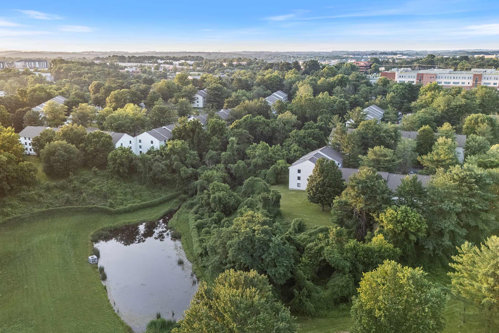 Seneca Place – photo 1