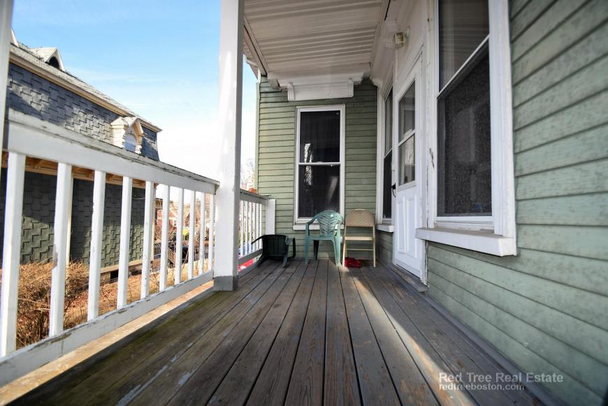 18 Cobden St. – photo 5