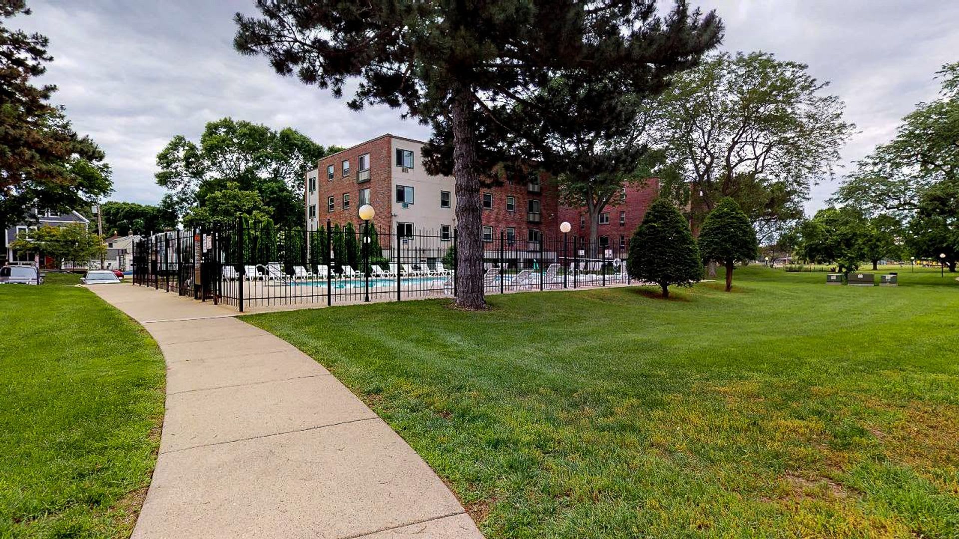 Parkview – photo 1