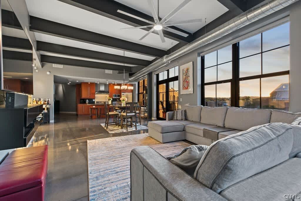 211 West Jefferson Street – photo 3