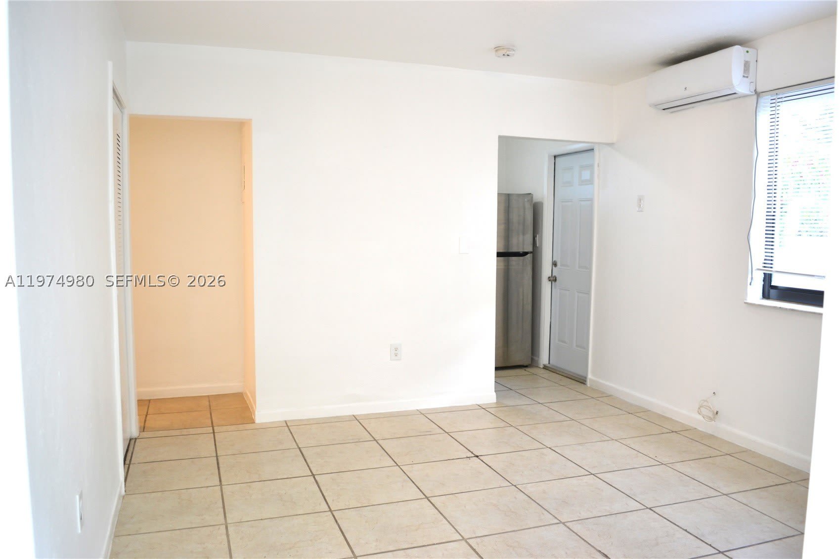1035 SW 4th St – photo 3