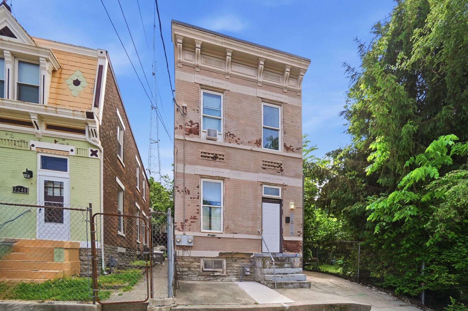 Clifton 5 Bedroom House Near UC's Campus – photo 3