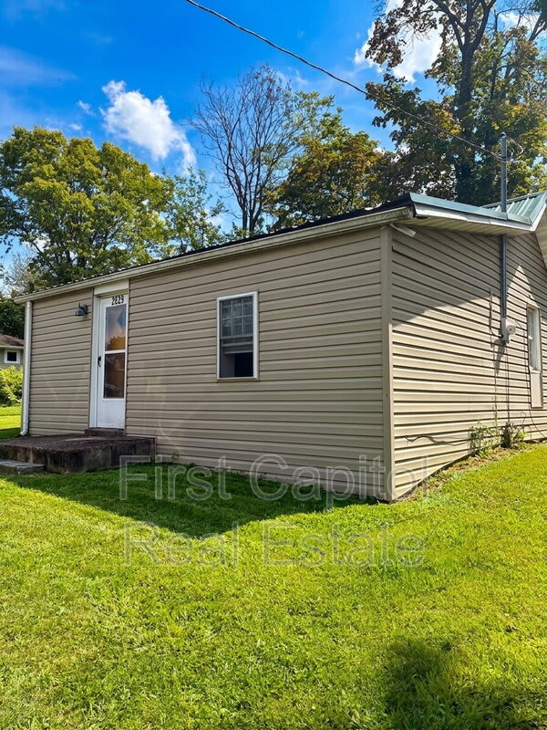 2629 Catherine Street – photo 1