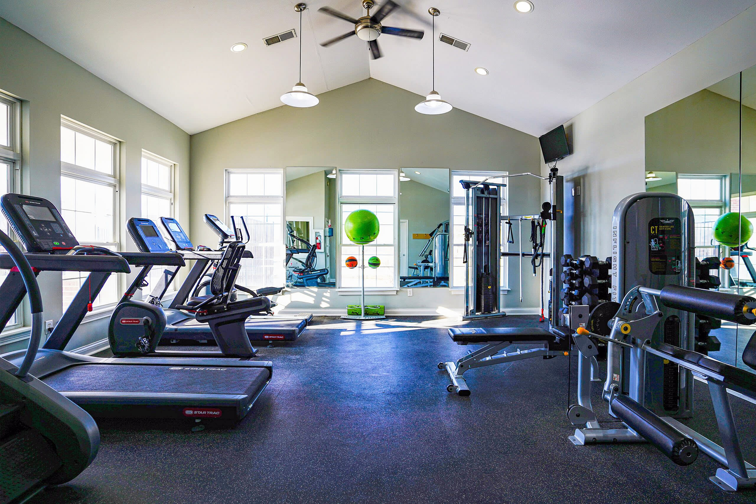 The Bristol Apartments – photo 2