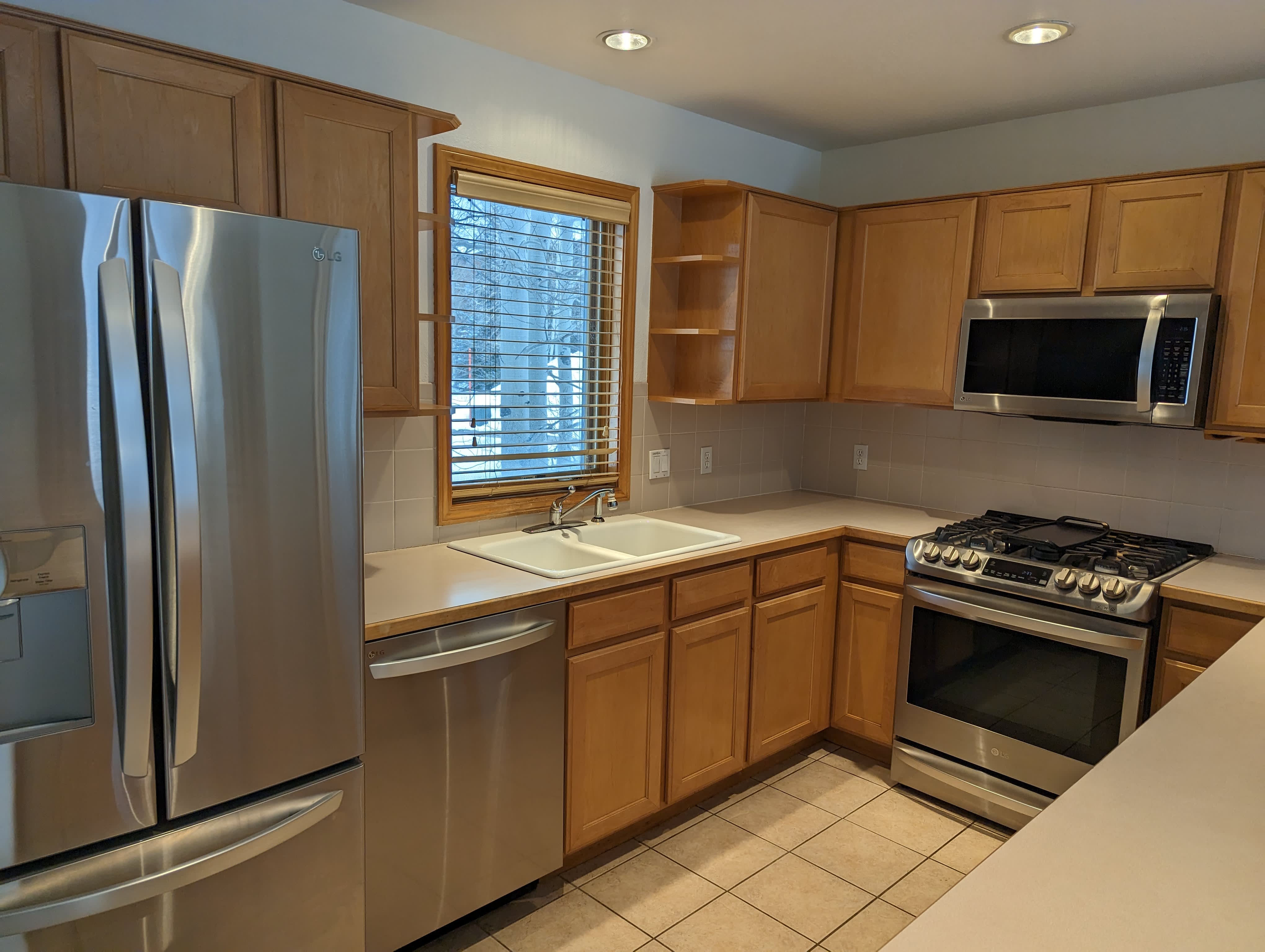 430 Belford Street – photo 5
