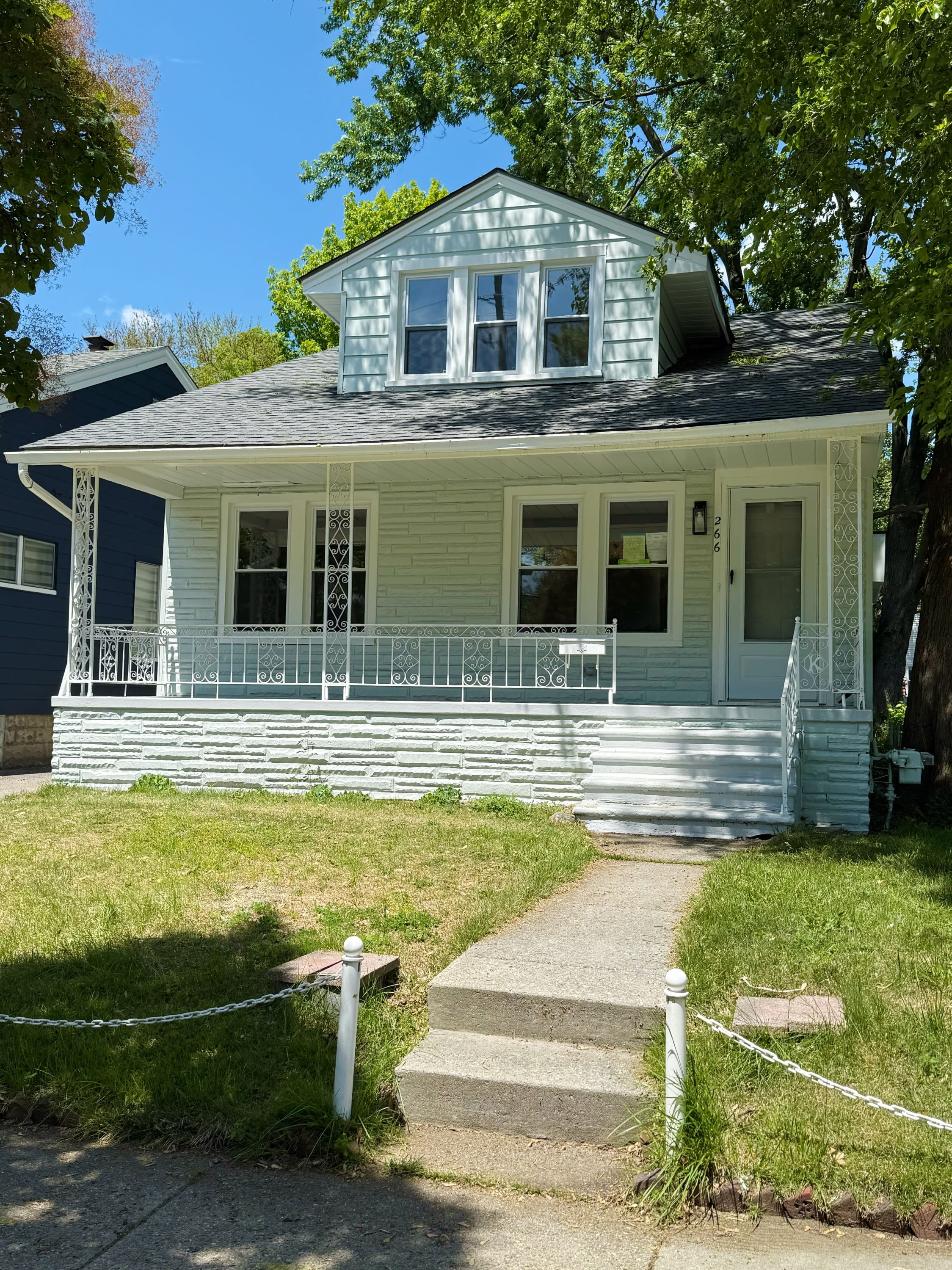 266 West Bennett Avenue – photo 1