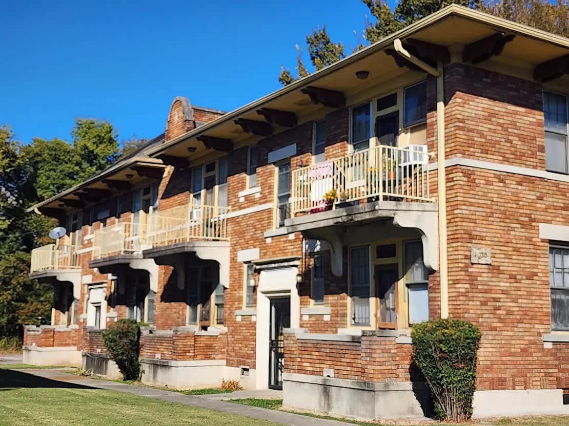 Overton Place Apartments – photo 4