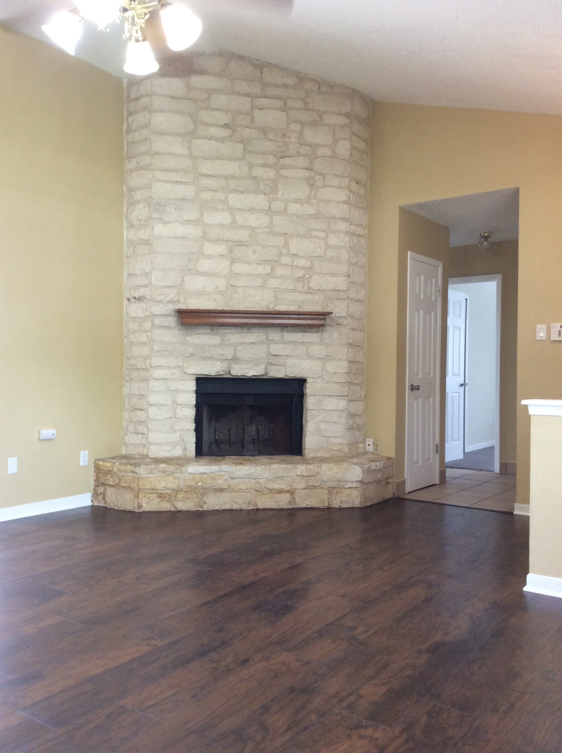 2103 Bluebonnet Dr – photo 5
