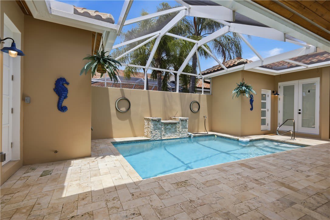 5545 E Harbor Village Drive – photo 2