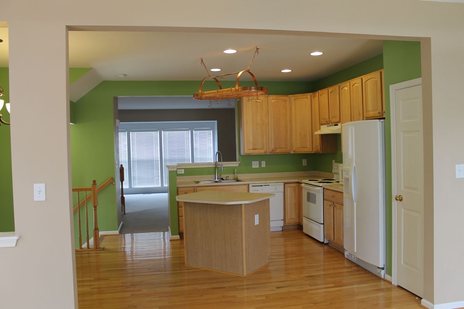 Townhome With Attached Garage – photo 2