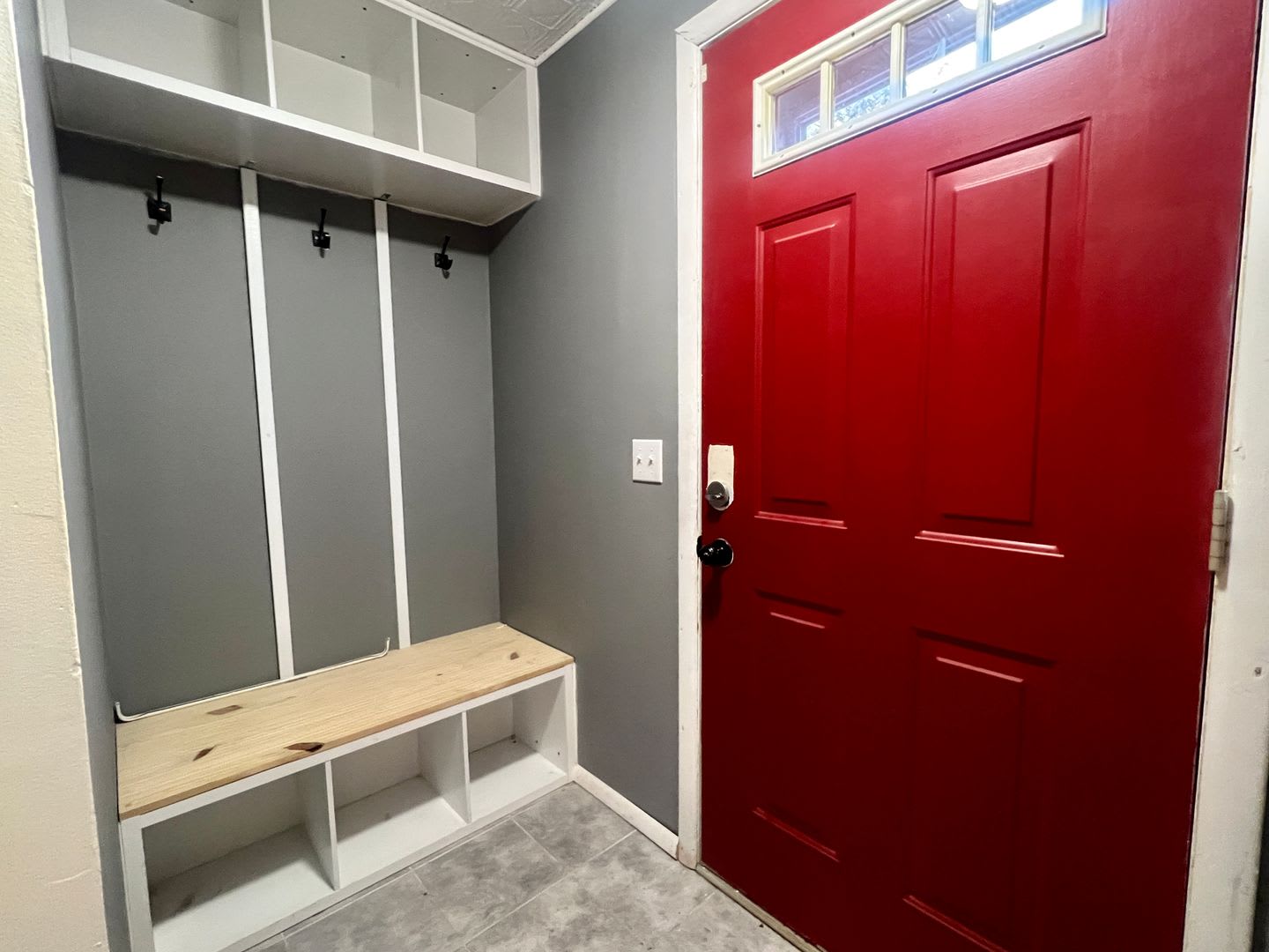 Spacious 3 Bedroom 1 5 Bath Colonial In East Irondequoit – photo 3