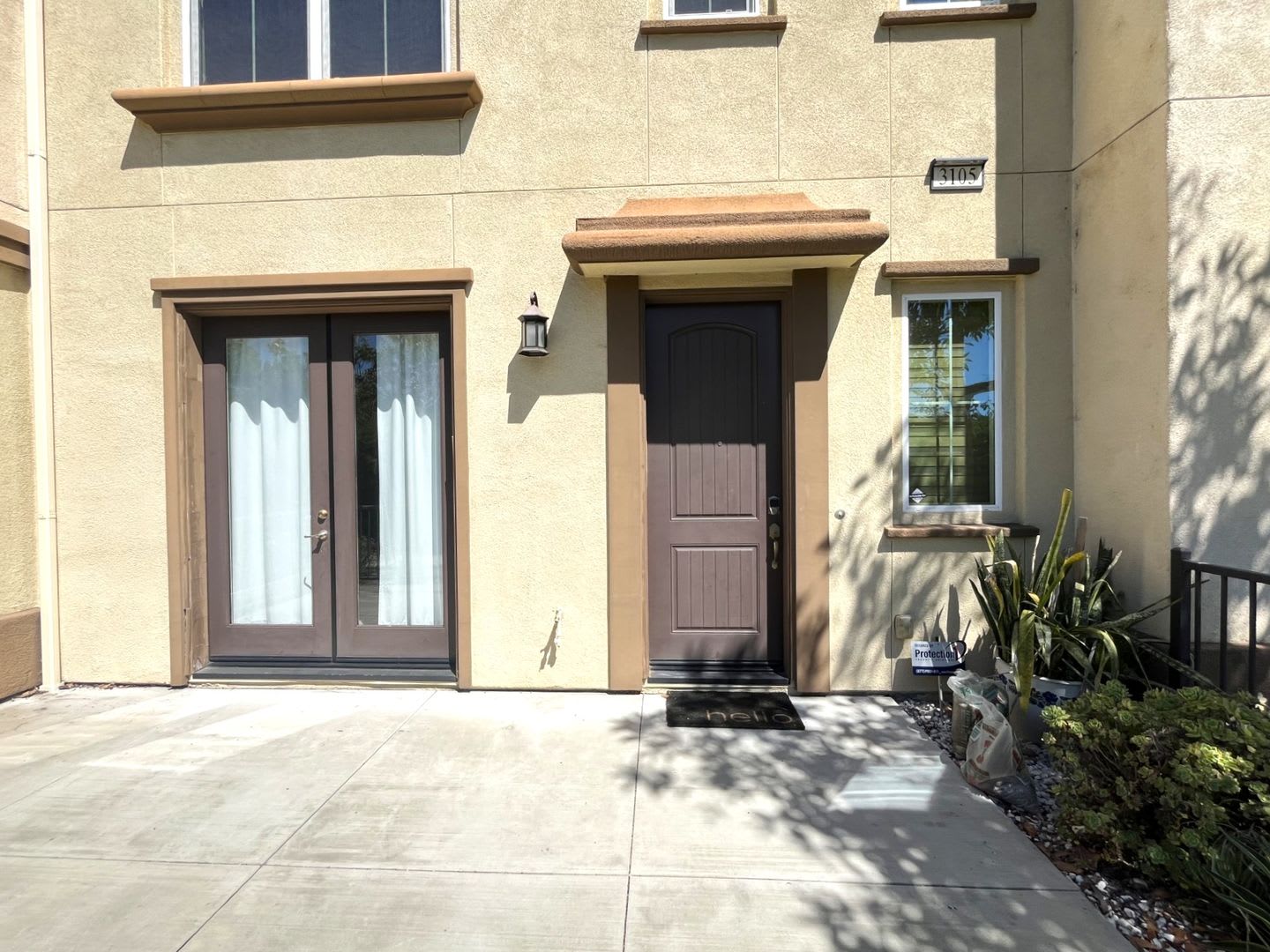 2 bed, 2.5 bath located in Corona, CA! – photo 4