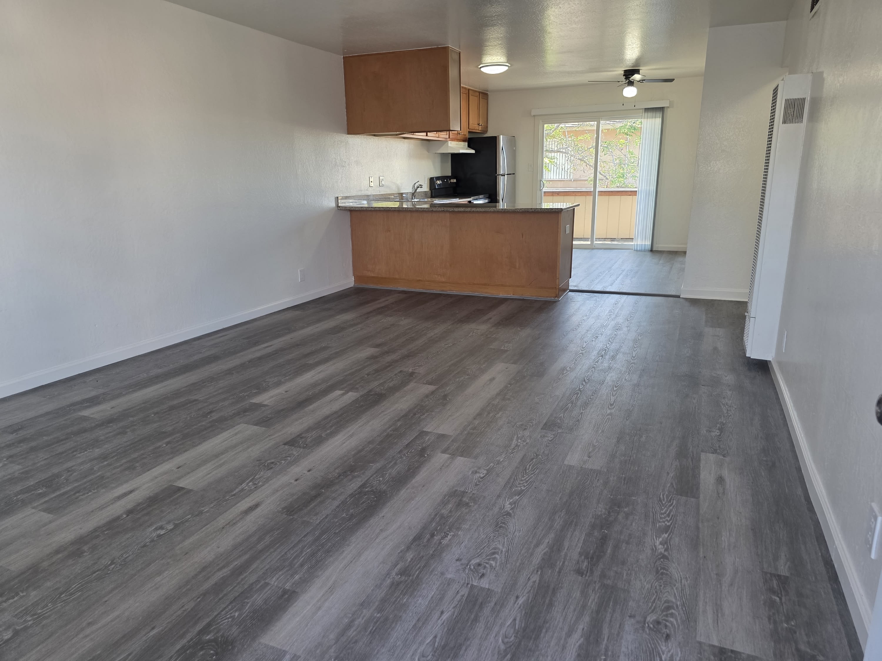 27070 Manon Avenue – photo 2