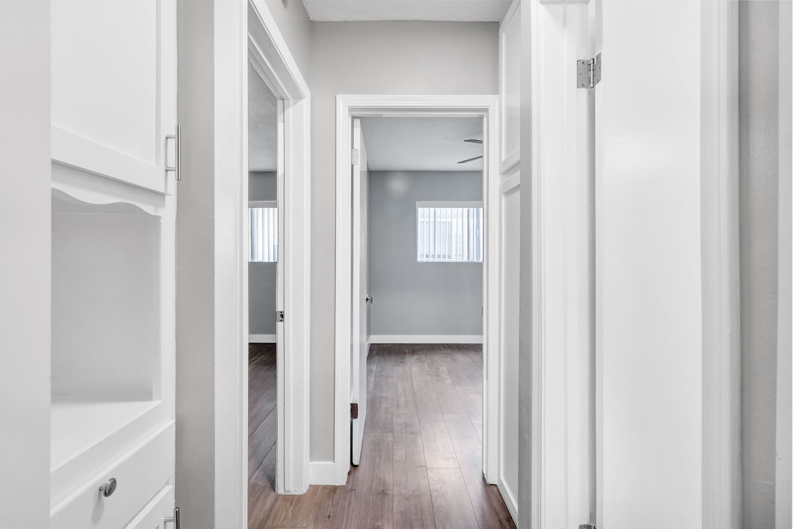 Beautiful 2 Bedroom 1 Bath Apartment Move In Ready – photo 5