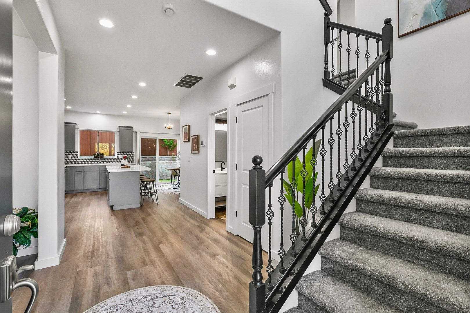 ✨ Spacious Snohomish Home with Luxury Features & Room to Live! ✨ – photo 3