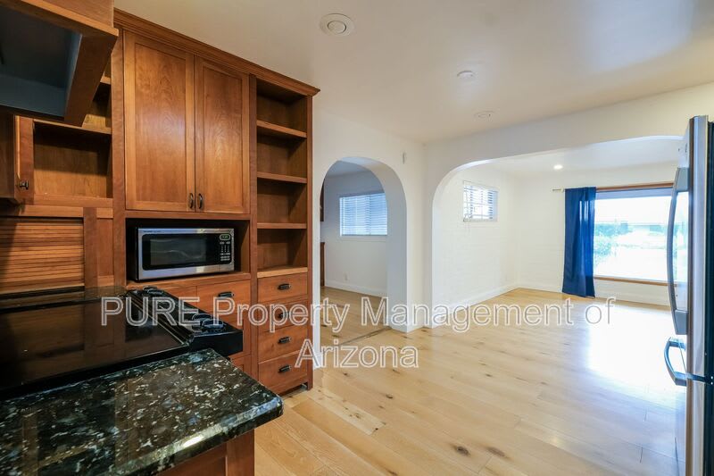 2817 N 51st St – photo 5