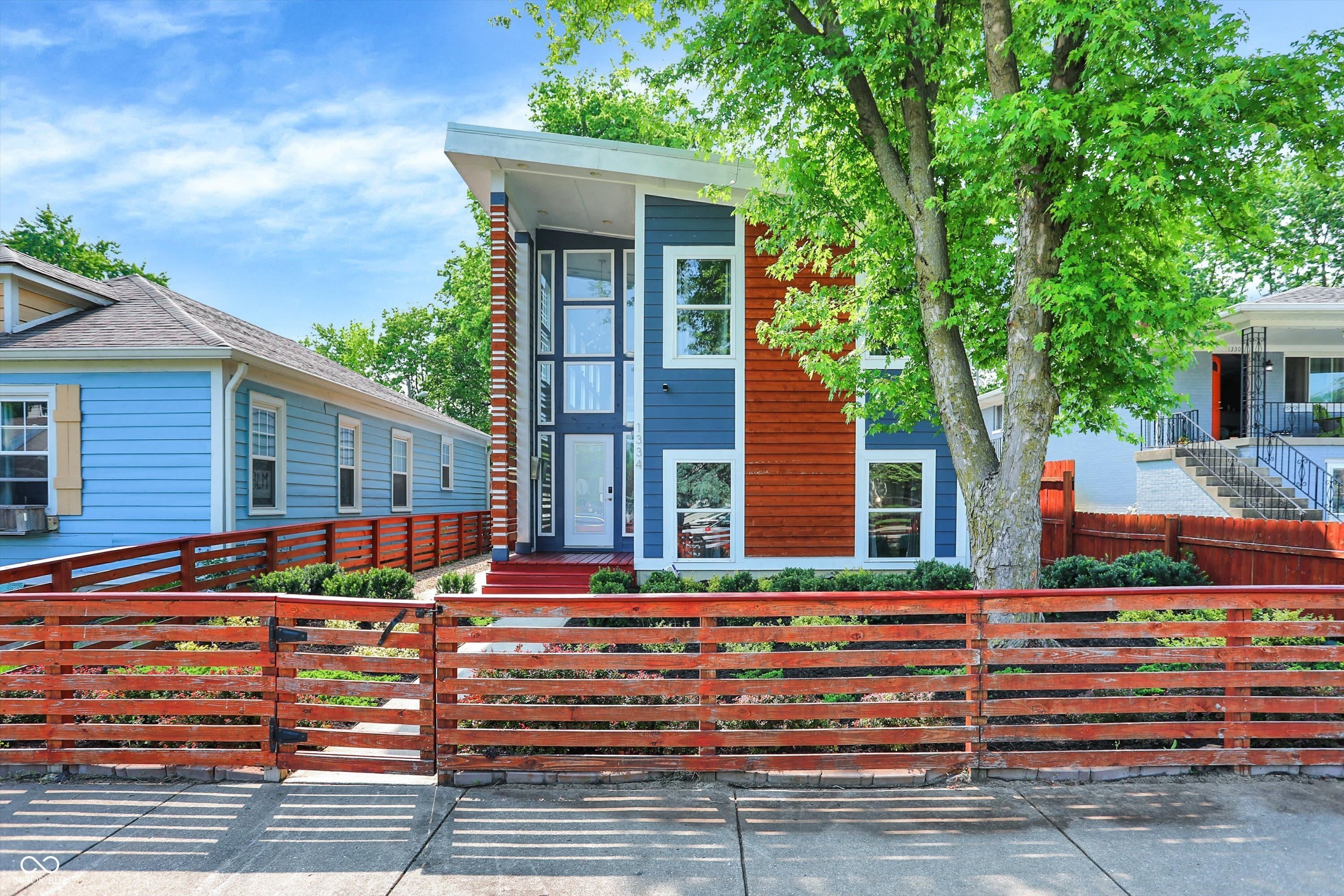1334 Laurel Street – photo 1
