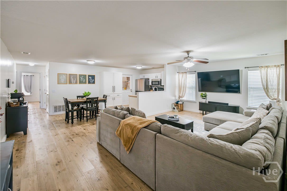 17 Raintree Way – photo 4