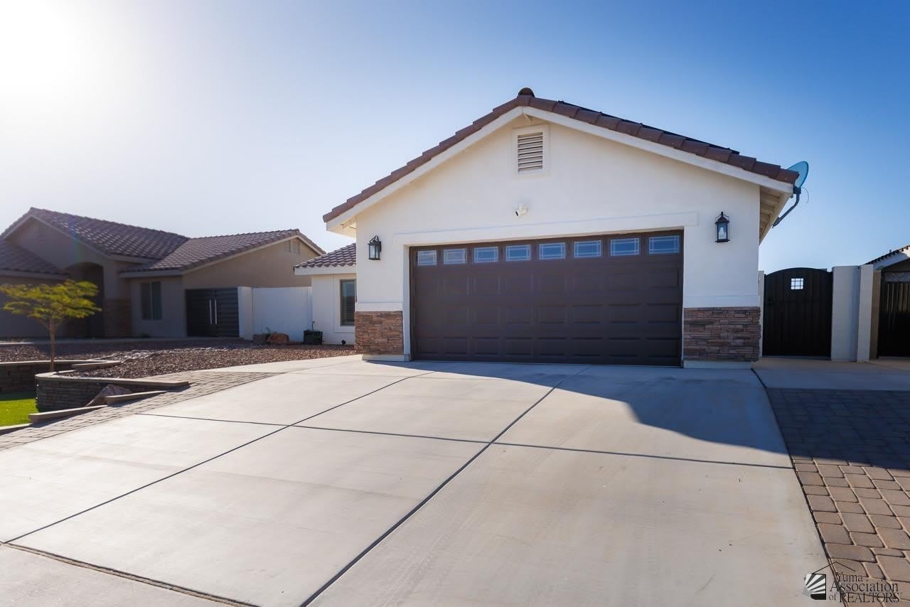 8661 E 41 ST – photo 3