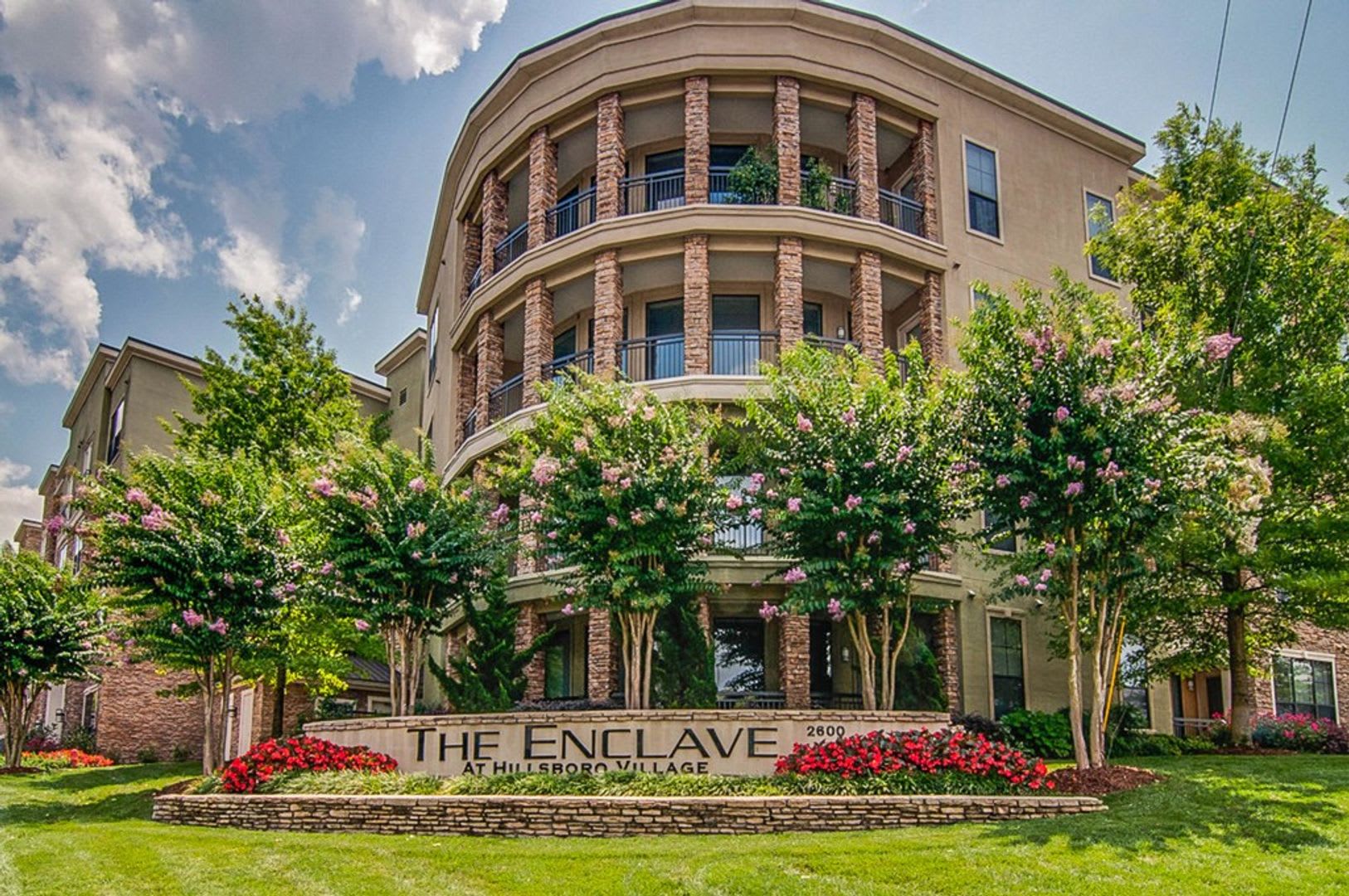 2 Bed 2 Bath In Green Hills Belmont Vanderbilt – photo 1