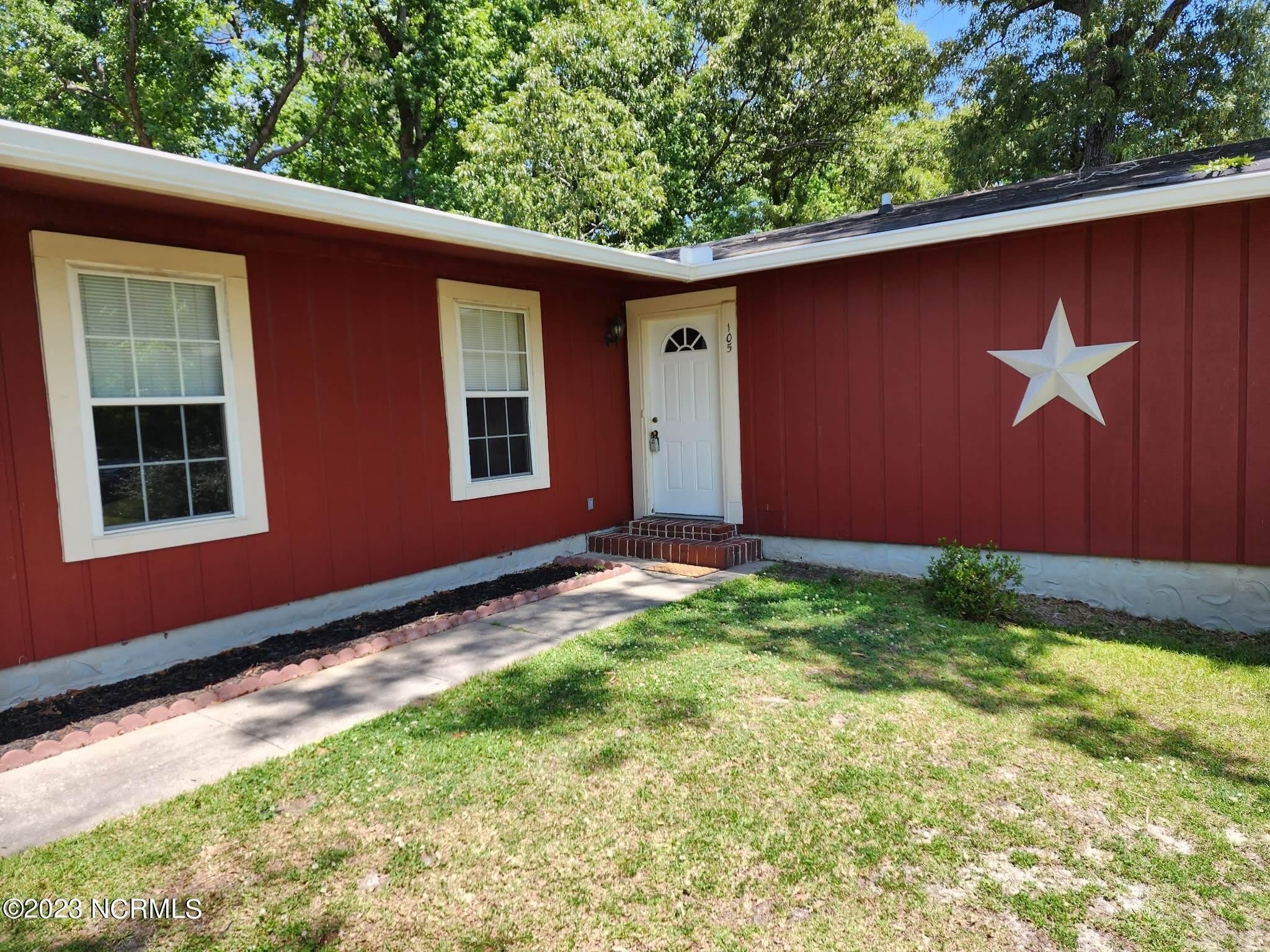 105 Briarwood Court – photo 2