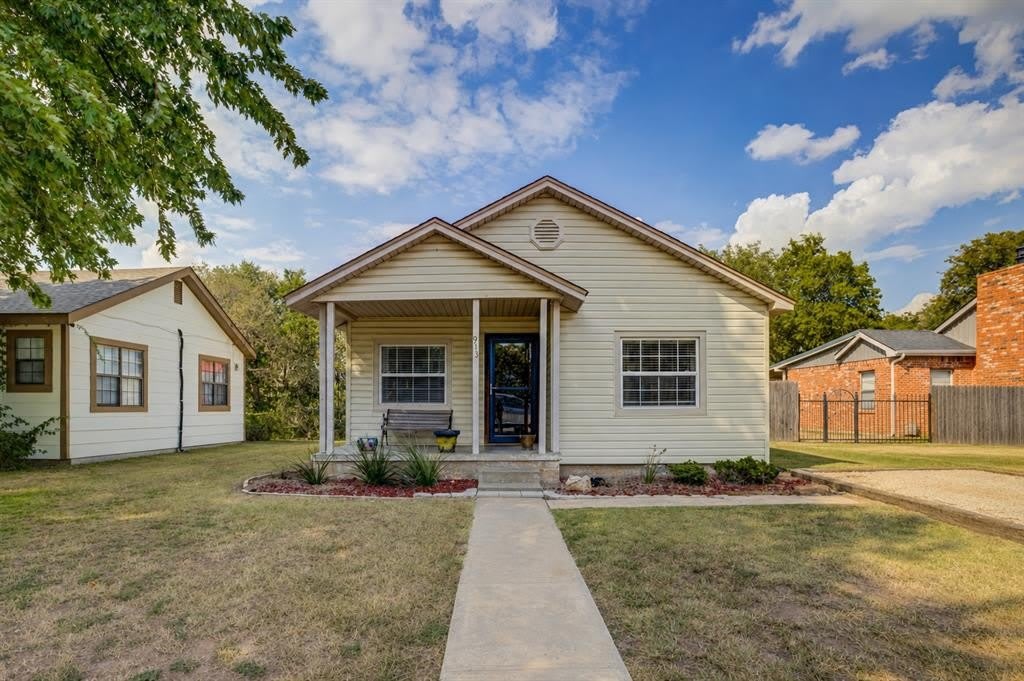 913 E Comanche Street – photo 1