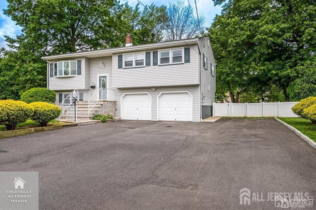 559 Wood Avenue – photo 1