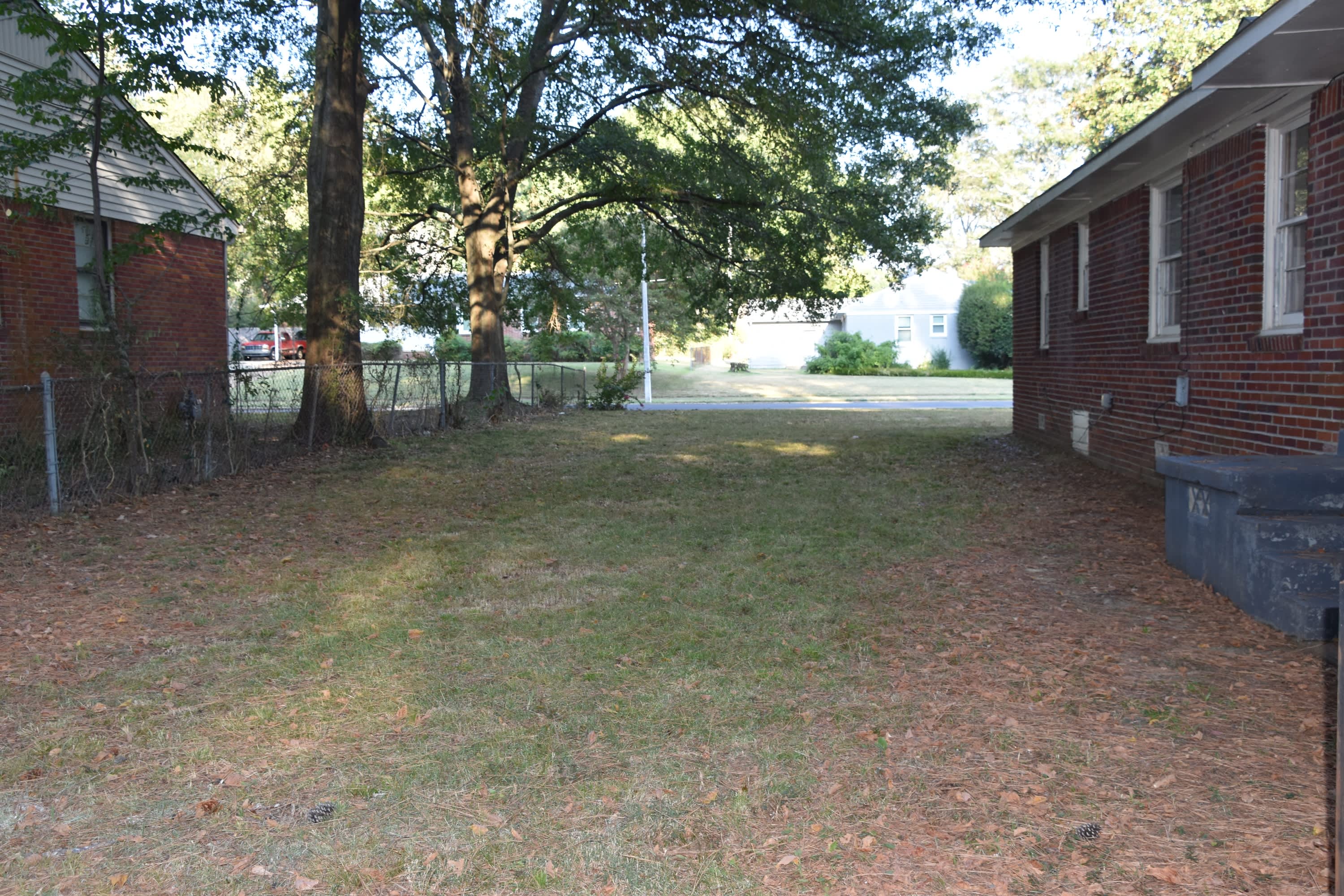 5302 Laurie Ln – photo 2