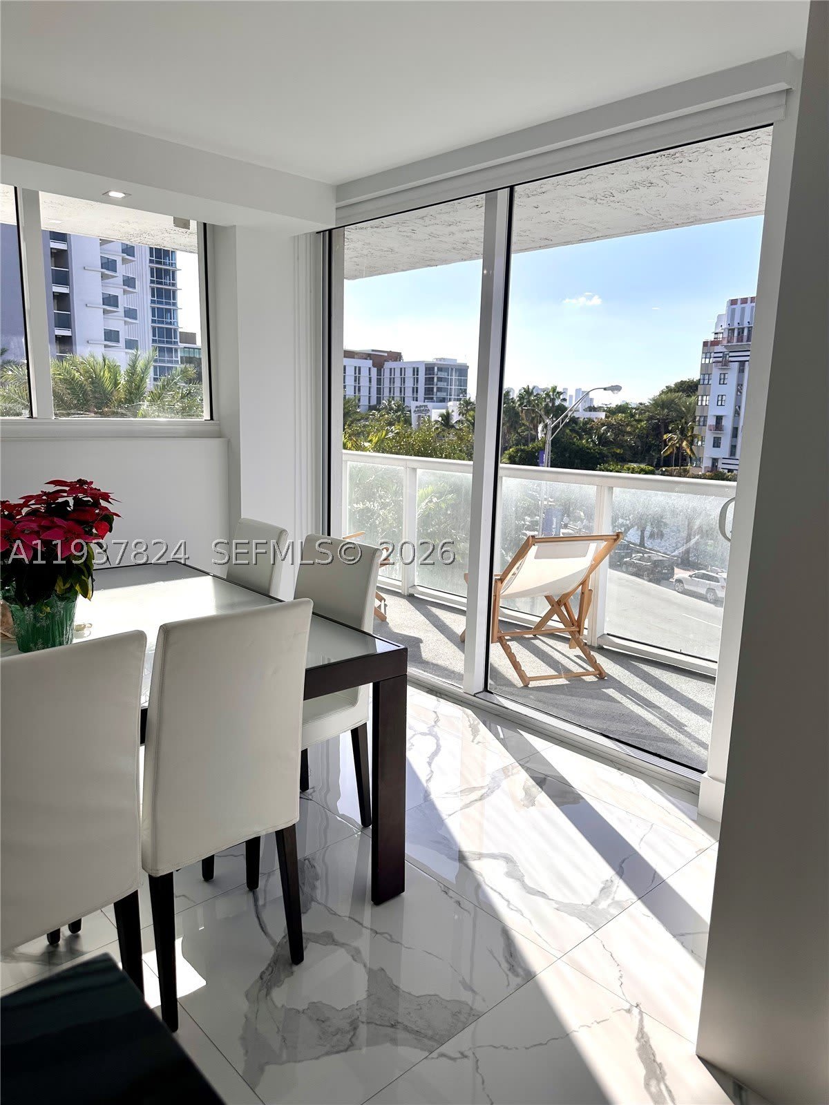 2457 Collins Ave – photo 2