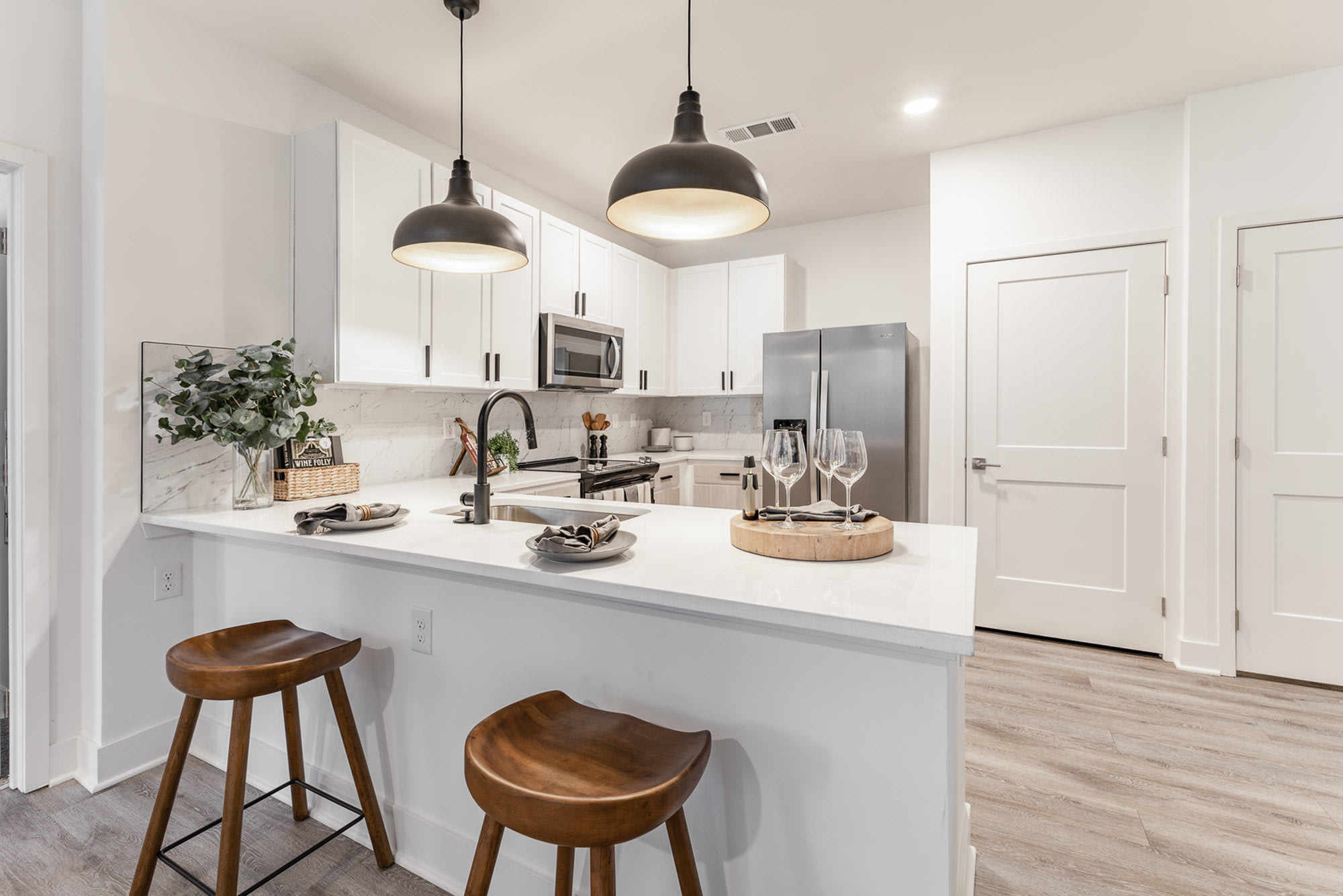 9718 Wallwood Drive – photo 4